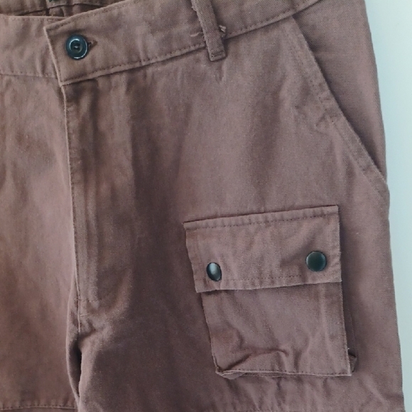 Boohooman Brown Cargo Pants with Relaxed Fit and Textured Fabric - Picture 3 of 7